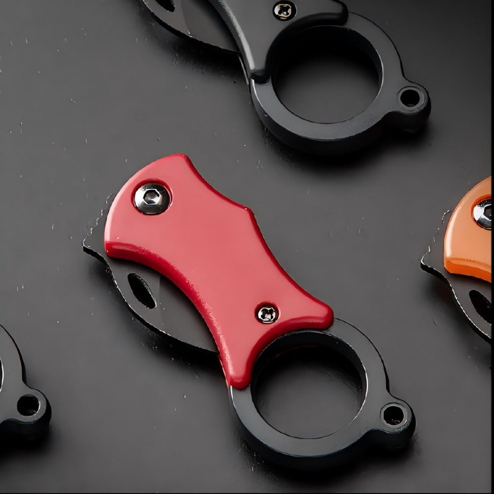 Mini Folding Knife Keychain, Pendant Gift Knife Portable High Hardness Multifunctional Knife Buckle Backpack Camping