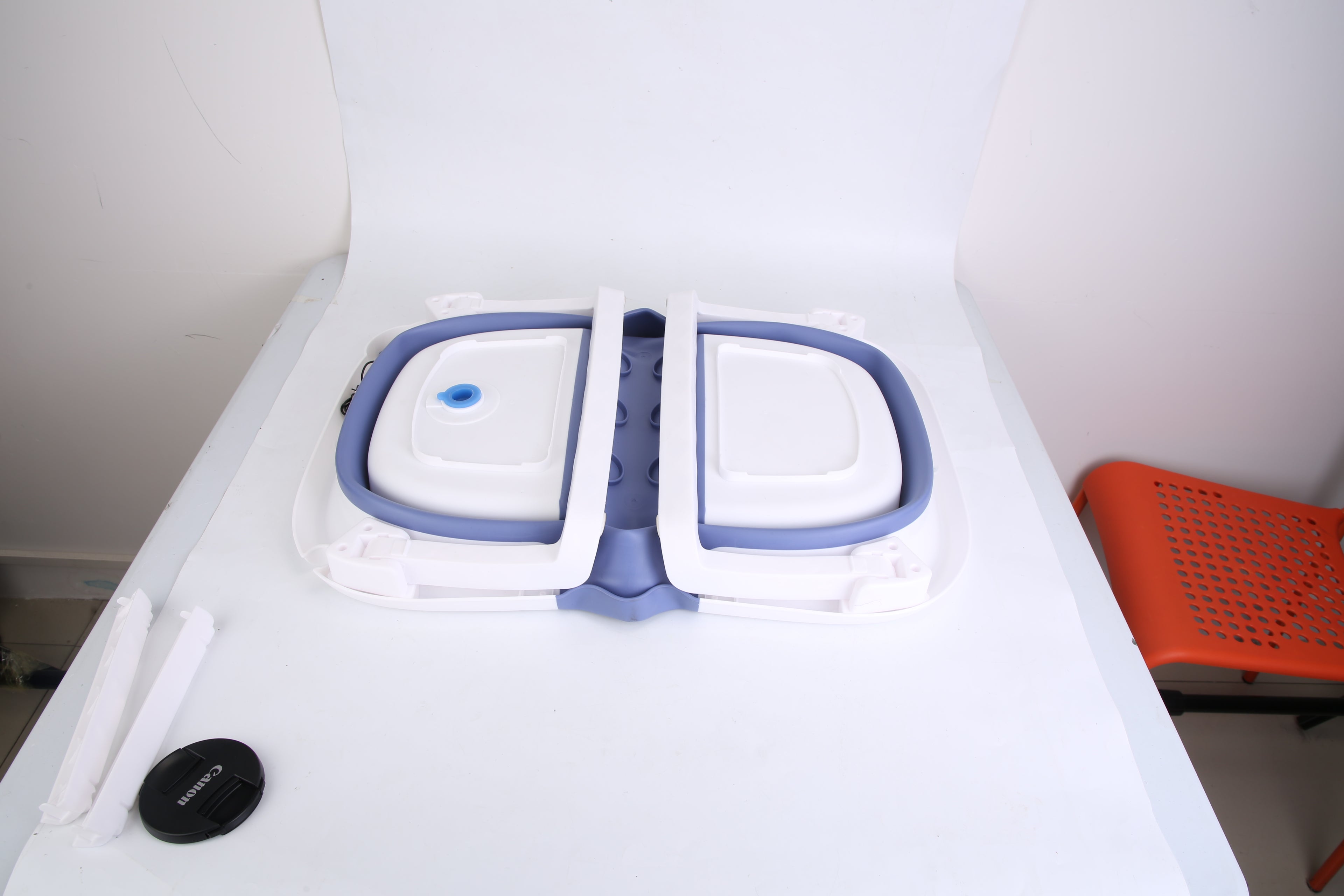 Foldable Baby Bathtub with Thermometer – Travel Friendly