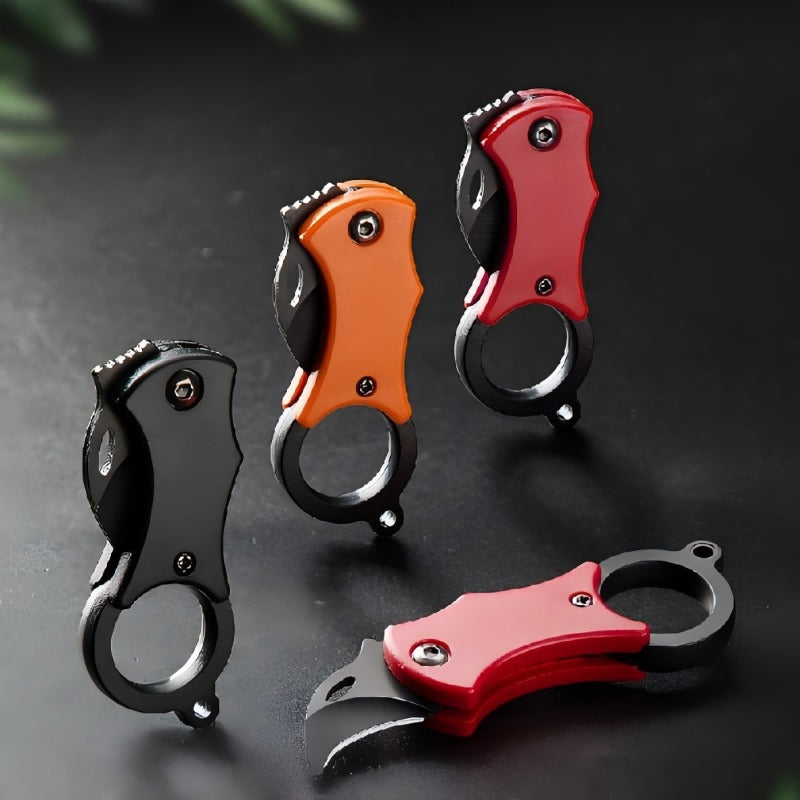 Mini Folding Knife Keychain, Pendant Gift Knife Portable High Hardness Multifunctional Knife Buckle Backpack Camping