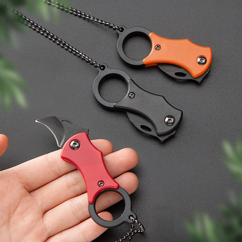 Mini Folding Knife Keychain, Pendant Gift Knife Portable High Hardness Multifunctional Knife Buckle Backpack Camping