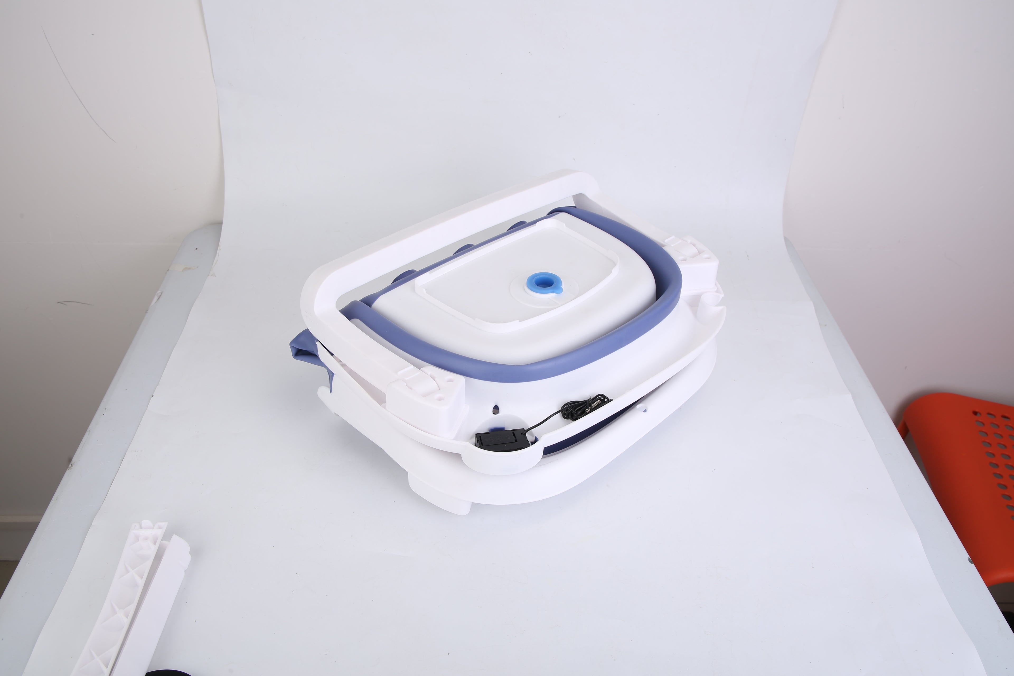 Foldable Baby Bathtub with Thermometer – Travel Friendly